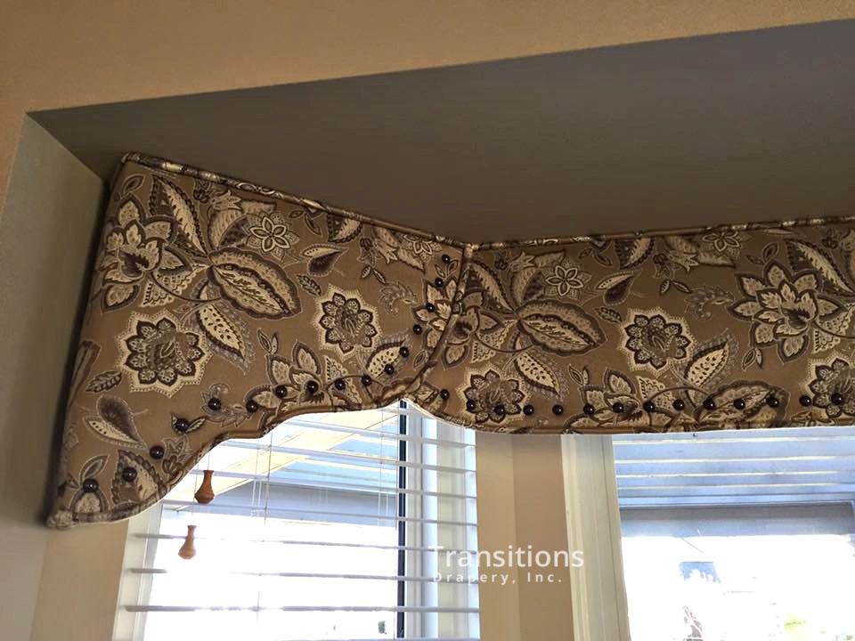 Cornice kitchen door wall corner