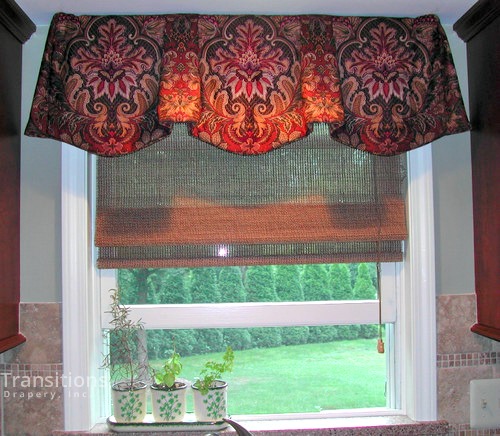 Valance over kitchen sink window