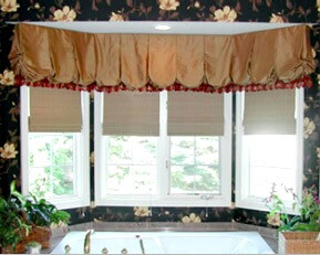 Valance Balloon master bath