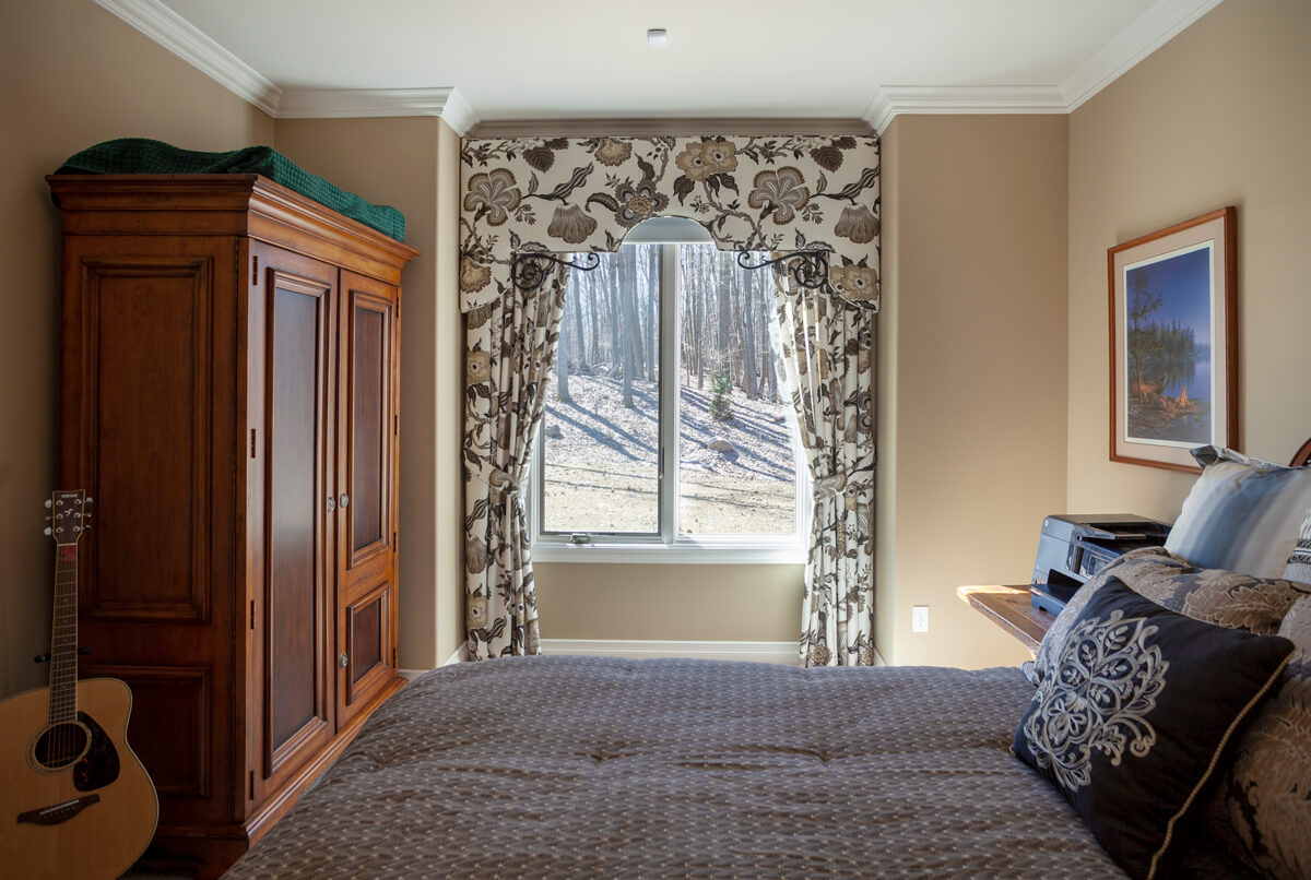 Custom drapery curtains valance bedroom